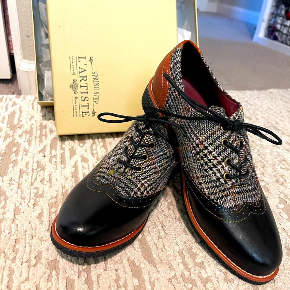 Spring Step L’Artiste Muggiasti Oxford, size 38 (7.5-8)